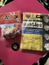 Lot Rare Beatles,memorabilia,nylons/stockings,port Clé,figurines,1963/64.rare