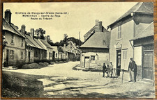 CPA 76 MONCHAUX CENTRE DU PAYS ROUTE DU TREPORT