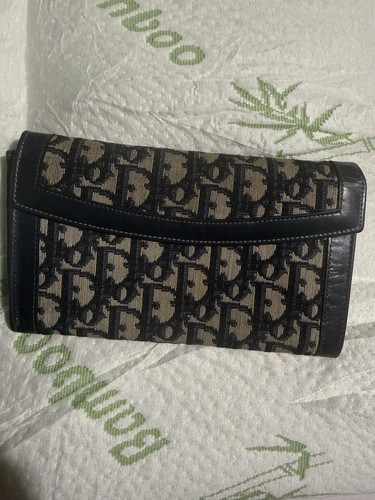 Christian dior wallet - christian,