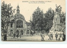 SOISSONS - La Place de la