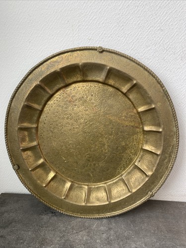 Ancien plateau plat oriental - ancien,