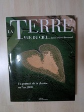 Livre LA TERRE VUE DU CIEL -
