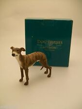 Statue de collection LEONARDO - WHIPPET BRINGE DEBOUT