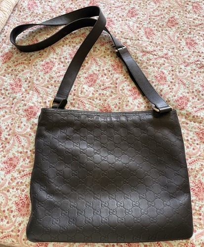 Gucci embossed black - gucci, gg