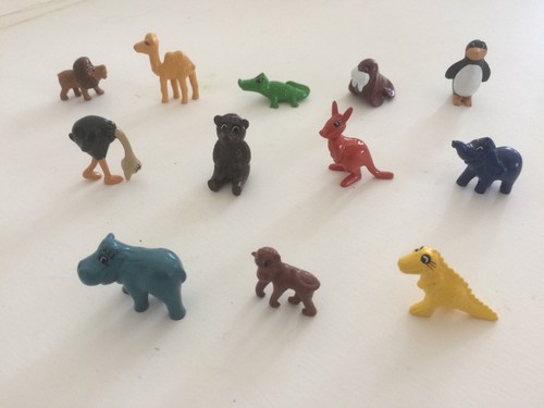 Vieilles petites figurines