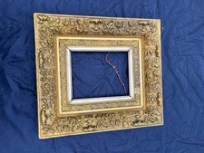 Très beau cadre ancien en bois et stuc doré XIXe 29 x 23