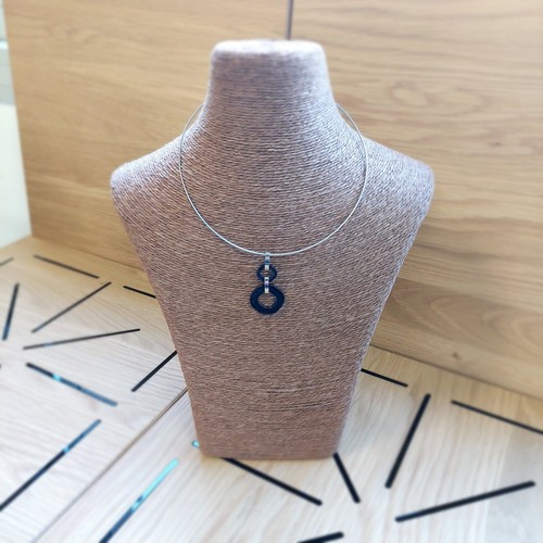 Présentoir bijoux buste - bijoux.,