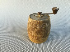 Ancien moulin à poivre art de la table vintage forme de tonneau  french antique 