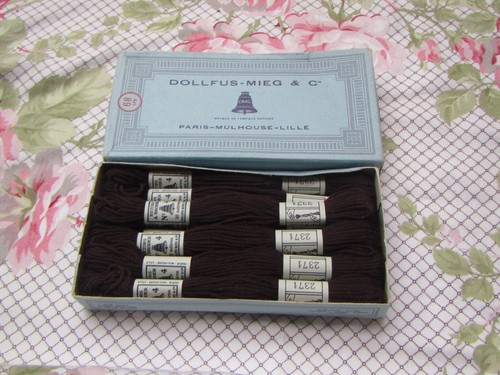 Boite ancienne 10 - boite,