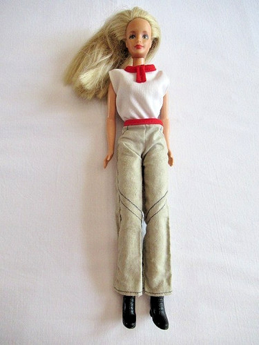 Barbie tenue randonneuse - en,
