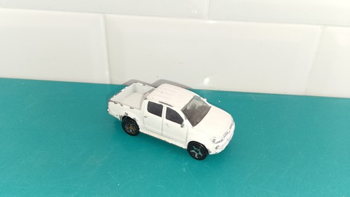 2306256 voiture miniature - voiture,