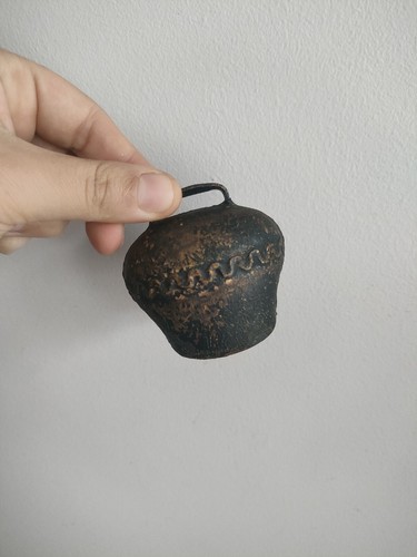 Ancienne petite mini cloche - petite,