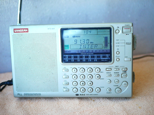 Poste radio portatif ondes - ,,