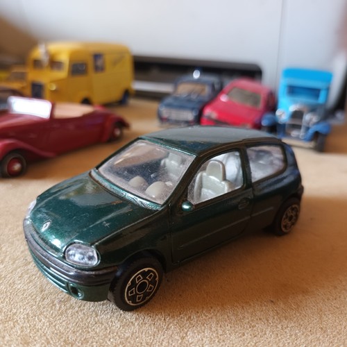 Burago italie renault - 1/43,
