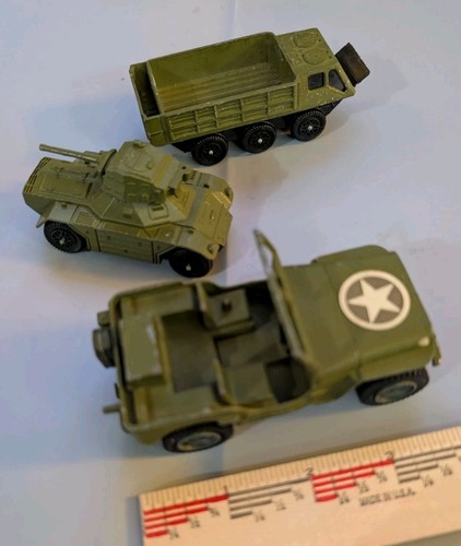 Lot 3 vintage dinky - lot,