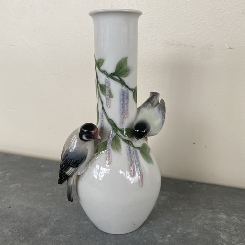 Vase aux hirondelles - vase,