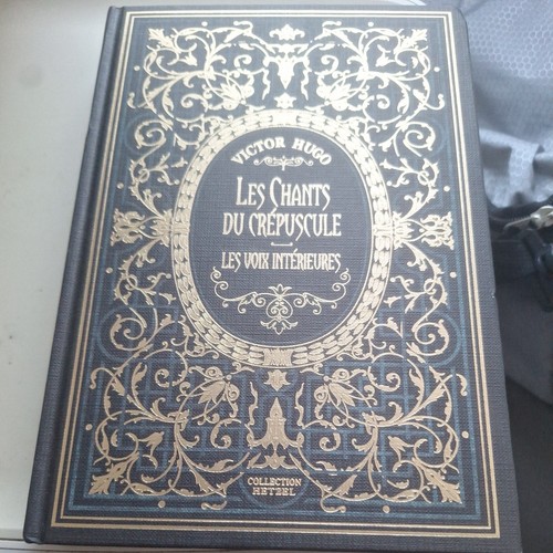 Livre collection victor - livre,