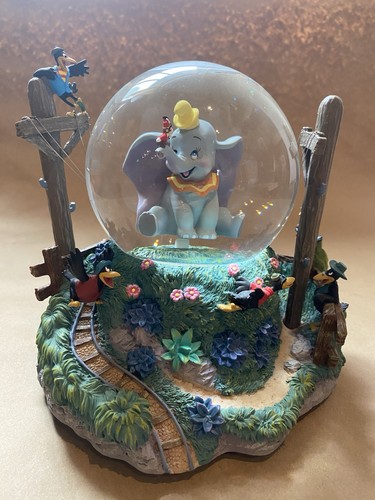 Disney park exclusive dumbo - park,