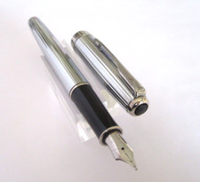 STYLO PLUME PARKER SONNET MODELE STRIE CHROME ECRITURE M MOYENNE A196