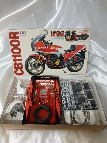 Tamiya honda cb1100r - tamiya,