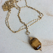 Pendentif Oeil de Tigre et sa
