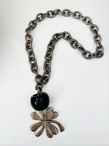 Imposant collier maille