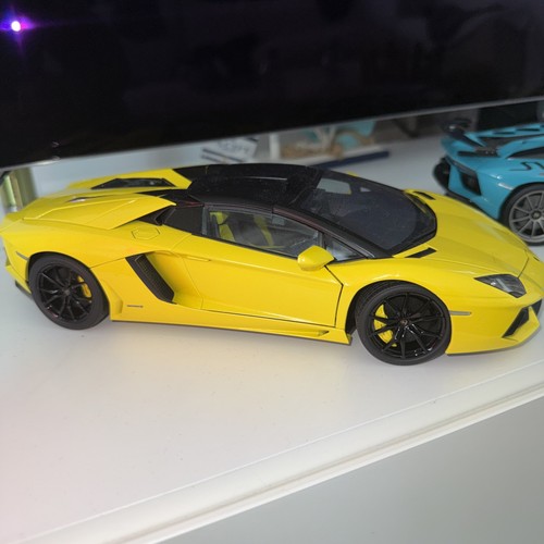 Lamborghini aventador roadster - lamborghini,