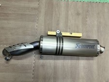 Silencieux antidérapant