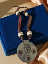 Ancien grand collier ethnique