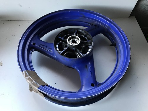 Une jante roue - roue, arriere