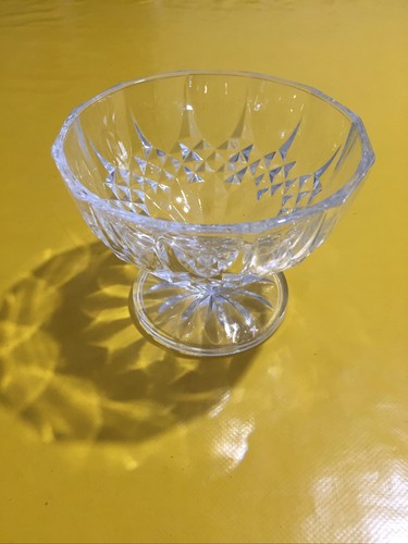 Petite coupe sur pied - coupe, en