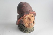 Pot à tabac figuratif