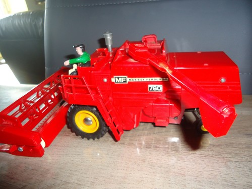 Moissonneuse miniature massey - moissonneuse,
