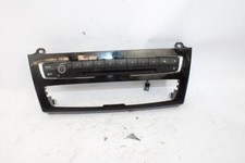 6131681418701 Autoradio pour