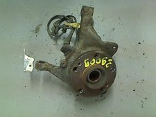 Pivot de moyeu avant droit