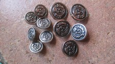 11 boutons anciens  décor de