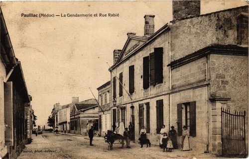 Cpa pauillac la gendarmerie - pauillac,