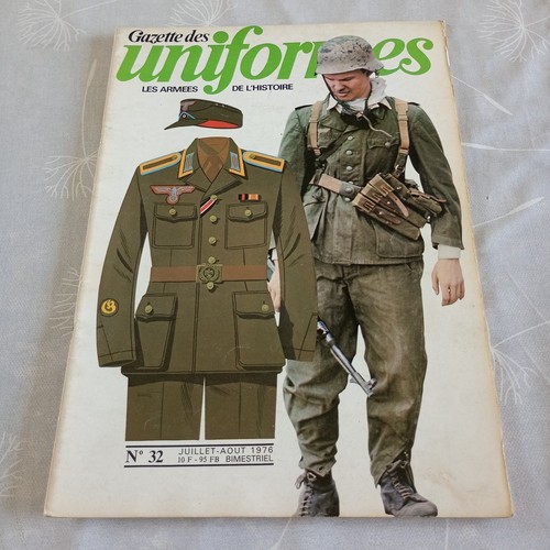 Revue militaria uniformes - revue, #