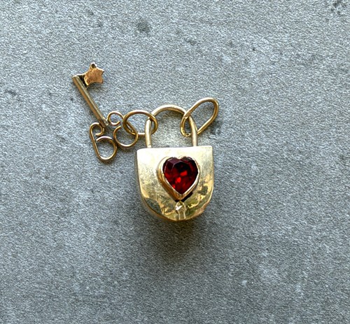 Pendentif massif carats - 18,