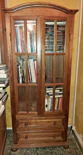 Armoire style colonial - armoire,