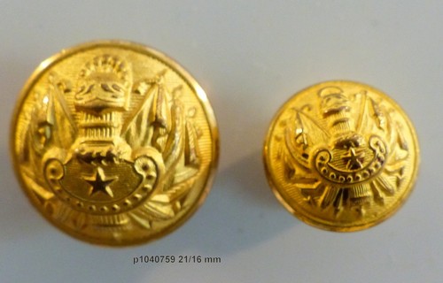 Lot military buttons - of,