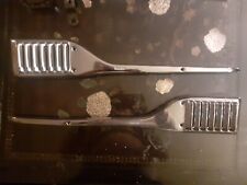 Paire d'enjoliveurs Ardor modèle "Cadillac" pour Lambretta LD