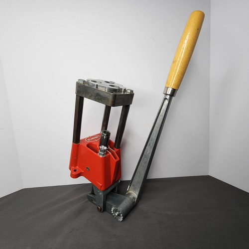 Lee hole press turret - turret,