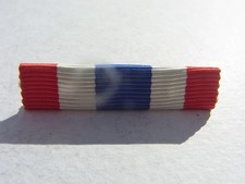 BARRETTE DE RAPPEL MEDAILLE POLICE  en l'état