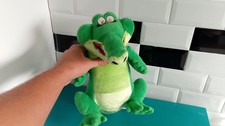 2707251 Peluche doudou disney store crocodile peter pan tic toc 28cm tick tock
