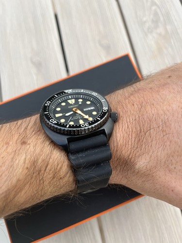 Seiko black turtle limited - seiko,