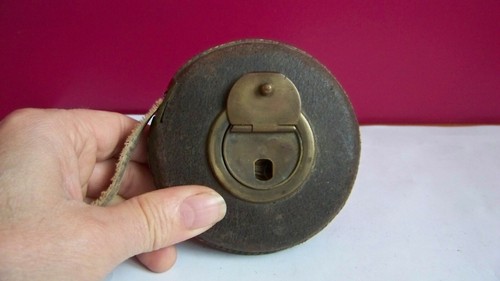 Ancien grand mètre ruban