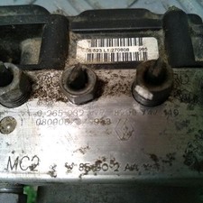 Bloc ABS (freins anti-blocage)