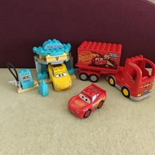 Lego Duplo Cars 10846 - Le Café de Flo - Flash McQueen - Cruz Ramirez
