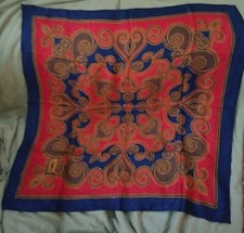 Foulard Carré Châle Yves Saint Laurent Vintage Soie Rouge Bleu 87 cm
